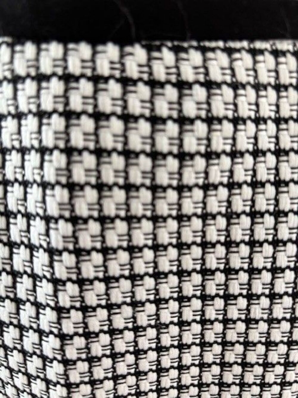 Calvin Klein Black/White Houndstooth Pencil Skirt Sz 6, Fully Lined, Vented NWT - Picture 4 of 8